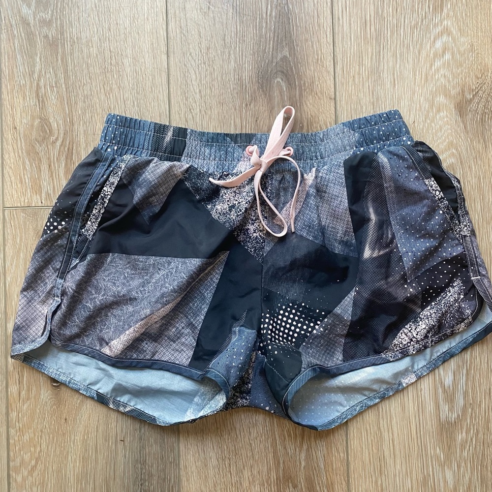 ZYIA Bomber Shorts M